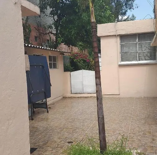 Guest house Maktub Only Girls & Breakfast Exclusivo Para Damas Pet Friendly Mexico City